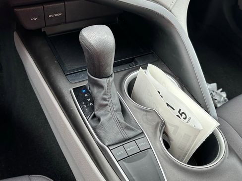 Used 2024 Toyota Camry LE image 11