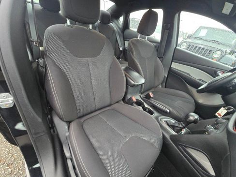 Used 2015 Dodge Dart SXT image 13