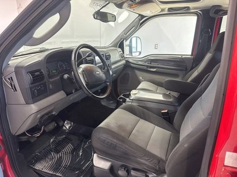 Used 2005 Ford F250 XLT image 11