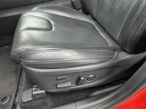 Used 2020 Hyundai Santa Fe Limited image 11