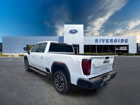 Used 2023 GMC Sierra 2500 AT4 w/ AT4 Preferred Package AWD/4WD image 5
