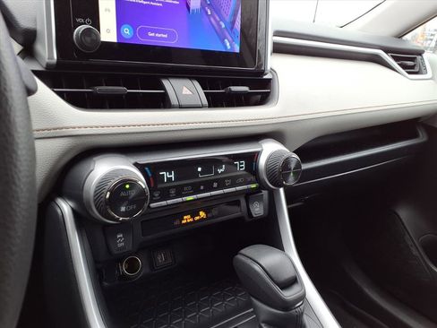 Used 2024 Toyota RAV4 XLE image 8