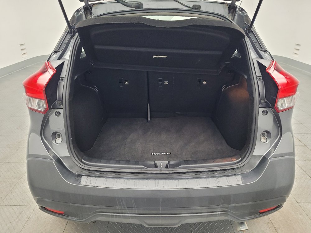 Used 2019 Nissan Kicks SV w/ Exterior Package FWD image 29