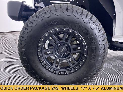 Used 2017 Jeep Wrangler Sport w/ Quick Order Package 24S AWD/4WD image 12