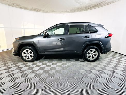Used 2021 Toyota RAV4 LE FWD image 6