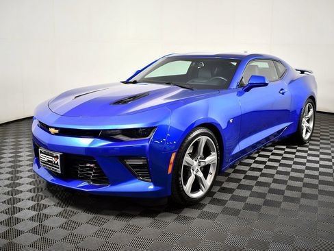 Used 2018 Chevrolet Camaro SS image 1
