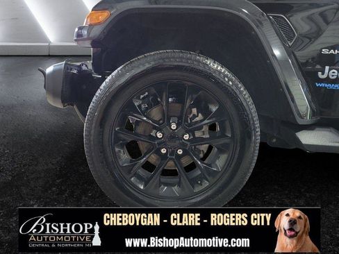 Used 2021 Jeep Wrangler Unlimited Sahara w/ Cold Weather Group image 22