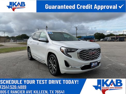 Used 2020 GMC Terrain Denali w/ Denali Premium Package FWD image 1