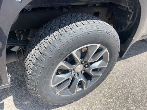 Used 2023 Chevrolet Silverado 1500 LT image 10