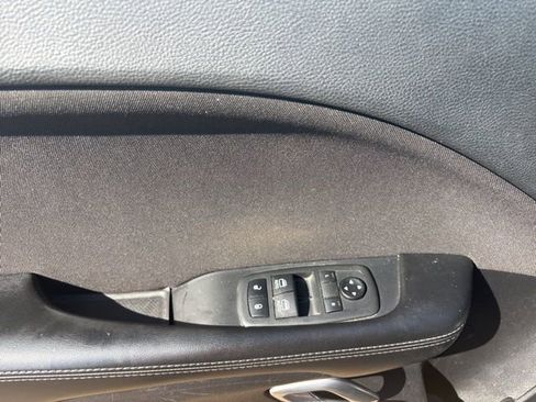 Used 2021 Dodge Challenger SXT image 11