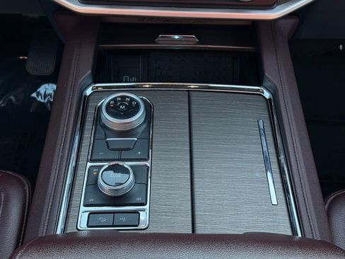 Used 2024 Ford Expedition Max Limited image 26