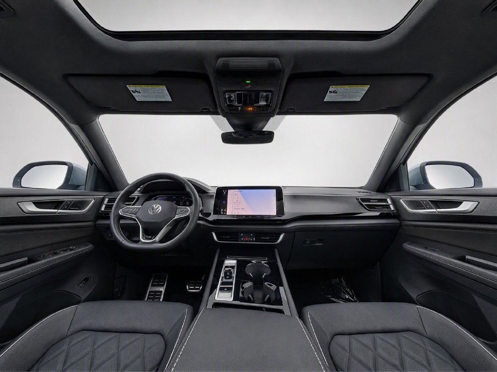 Certified 2024 Volkswagen Atlas Cross Sport SEL Premium R-Line AWD/4WD image 23