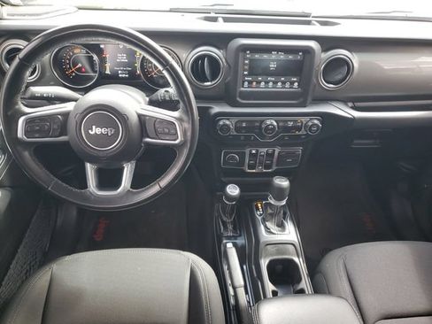 Used 2021 Jeep Wrangler Unlimited Sahara AWD/4WD image 11