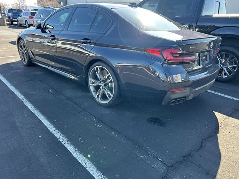 Used 2022 BMW M550i xDrive image 3