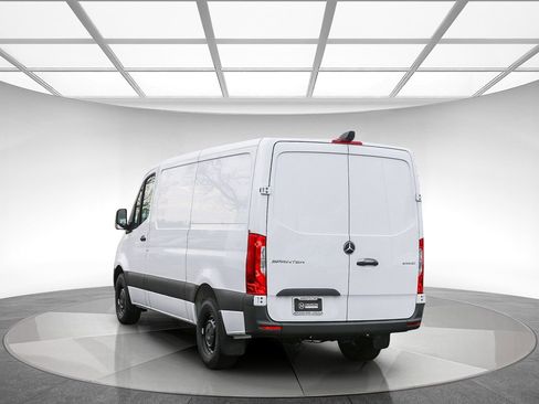 New 2024 Mercedes-Benz Sprinter 144 Cargo image 4