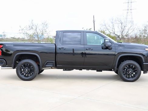 New 2026 Chevrolet Silverado 2500 LT w/ Trail Boss Package image 4
