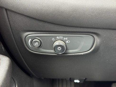 Used 2022 Chevrolet Equinox LT AWD/4WD image 19