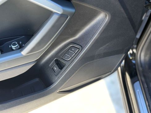 Certified 2025 Audi Q3 2.0T Premium w/ Convenience Package image 24