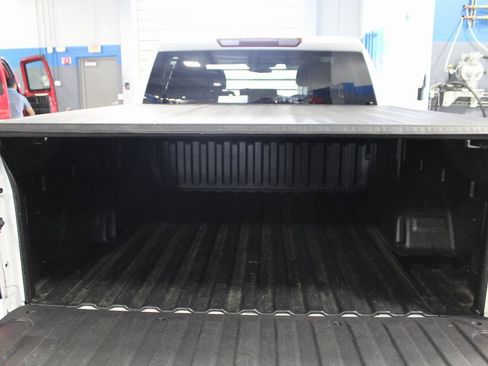 Used 2020 GMC Sierra 1500 SLE w/ SLE Value Package image 44