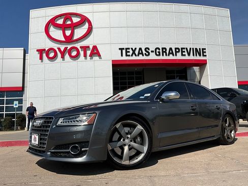 Used 2016 Audi S8 w/ Driver Assistance Package image 2