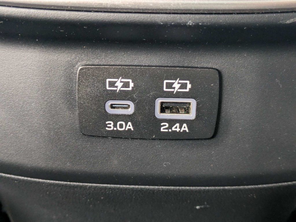 Certified 2025 Subaru Outback Premium AWD/4WD image 17