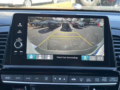 Certified 2025 Honda Odyssey Elite image 4