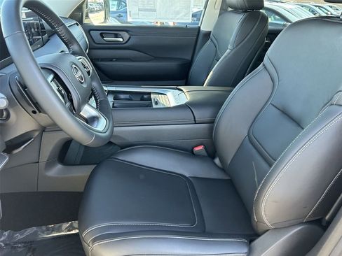 New 2026 Nissan Armada SV image 26