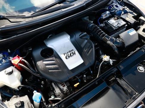 Used 2016 Hyundai Veloster Rally Edition image 43