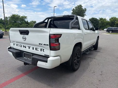 Used 2023 Nissan Frontier SV w/ Midnight Edition Package AWD/4WD image 3