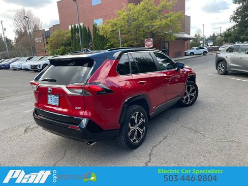 Used 2021 Toyota RAV4 XSE w/ Weather Package AWD/4WD image 11