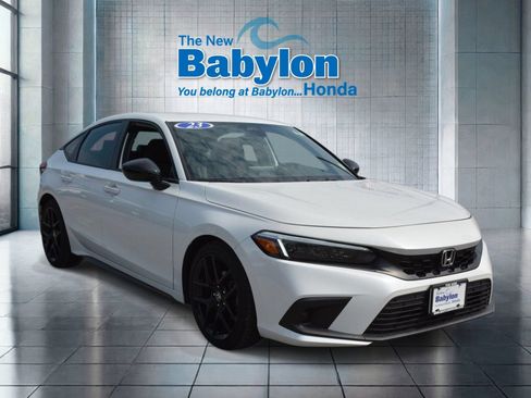 Used 2023 Honda Civic Sport image 5