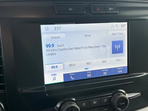 Used 2022 Ford F150 XLT w/ Trailer Tow Package image 11