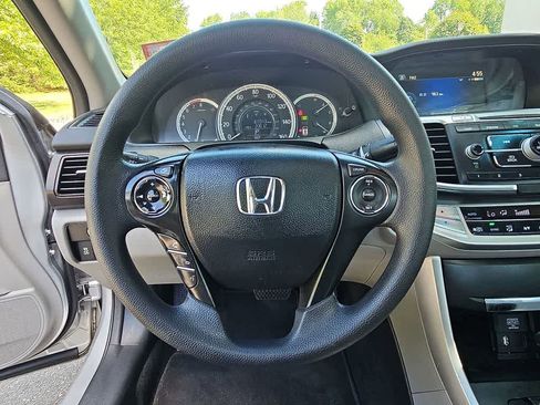 Used 2013 Honda Accord EX image 22