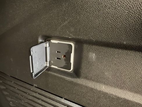 Used 2024 Chevrolet Tahoe LT image 42