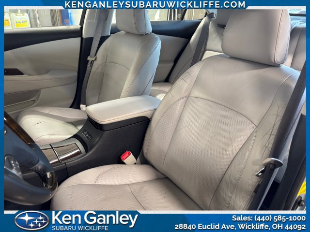 Used 2011 Lexus ES 350 w/ Preferred Accessory Package FWD image 19
