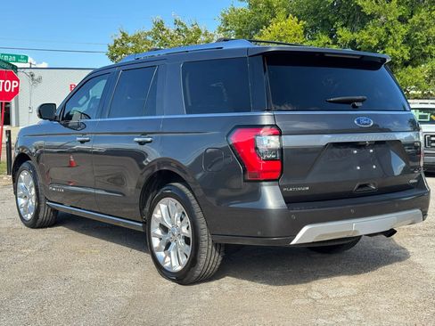 Used 2018 Ford Expedition Platinum AWD/4WD image 4
