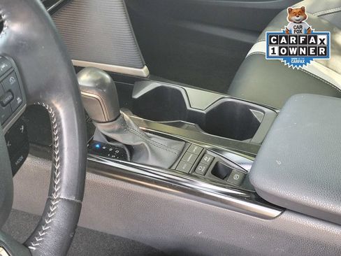 Used 2025 Toyota Camry SE FWD image 19