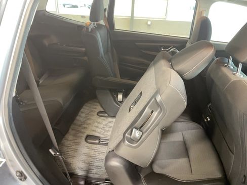 Used 2024 Subaru Ascent Premium w/ Convenience Package AWD/4WD image 21