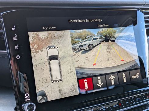 New 2026 Jeep Grand Wagoneer L Limited AWD/4WD image 32