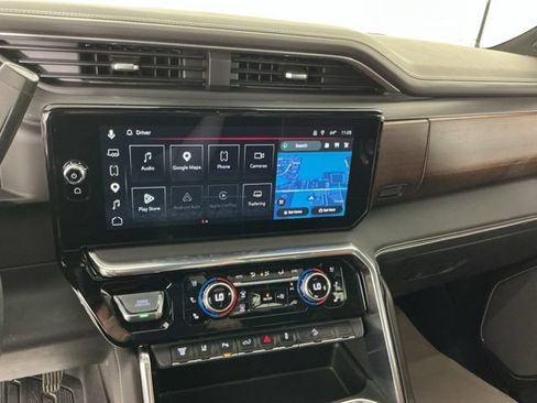 Used 2024 GMC Sierra 3500 Denali Ultimate AWD/4WD image 20
