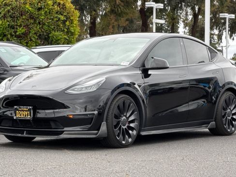 Used 2021 Tesla Model Y Performance AWD/4WD image 9