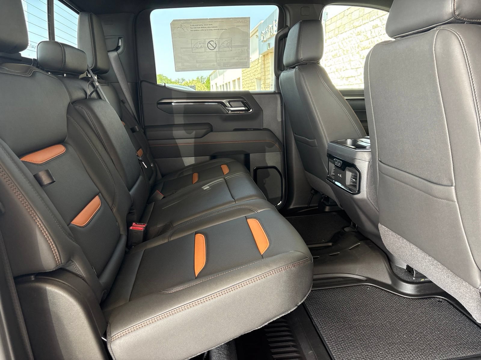 New 2026 GMC Sierra 1500 AT4 w/ AT4 Premium Package AWD/4WD image 17