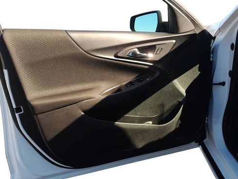 Used 2024 Chevrolet Malibu LT FWD image 15
