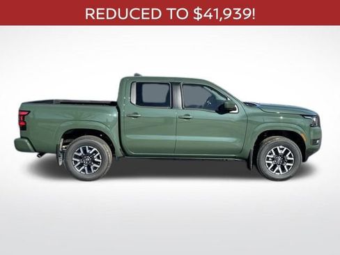 New 2026 Nissan Frontier SV w/ Tow Package AWD/4WD image 2