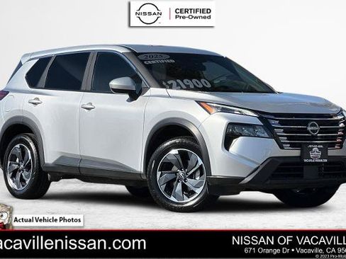 Certified 2025 Nissan Rogue SV image 1