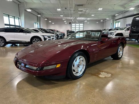 Used 1993 Chevrolet Corvette Convertible RWD image 17