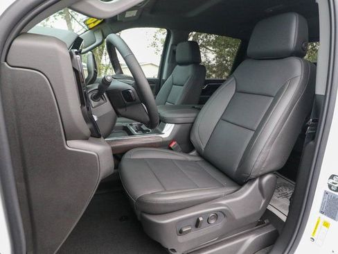 New 2026 GMC Sierra 3500 SLT w/ SLT Premium Package image 15