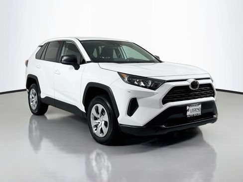 Used 2022 Toyota RAV4 LE AWD/4WD image 4