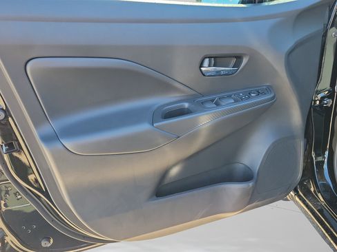 New 2025 Nissan Versa SV w/ Trunk Package FWD image 26