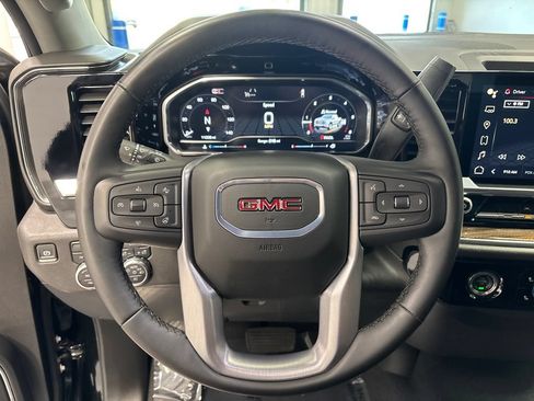 Used 2024 GMC Sierra 1500 Elevation AWD/4WD image 12
